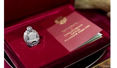 Государственную награду получил выпускник академии накануне Дня России