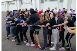 Новая команда, новые испытания - вот, что ожидало первокурсников на "Веревочном курсе"