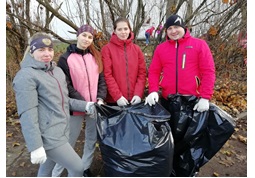 Уборка территории  - это прекрасный способ проявить свое желание жить в красивом городе