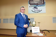 Состоялась презентация книги доцента академии Дмитрия Белюкова "Олимпийская слава Псковщины"